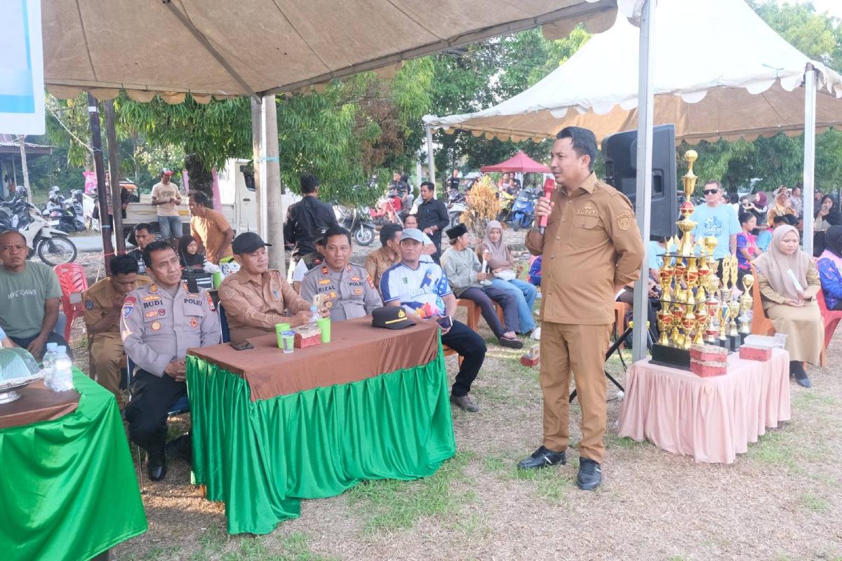 Bupati Luwu Utara Resmi Buka Turnamen Gaslut Srikandi Cup I 2026 di Mappedeceng